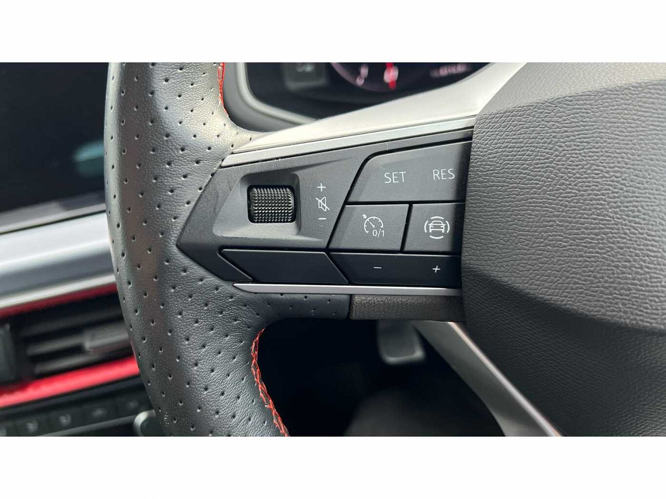 SEAT Ibiza IBIZA 1.0 TSI 110 FR Sport 5dr